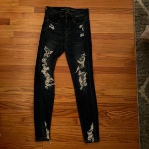 Ripped American eagle jeans size 2 dark blue